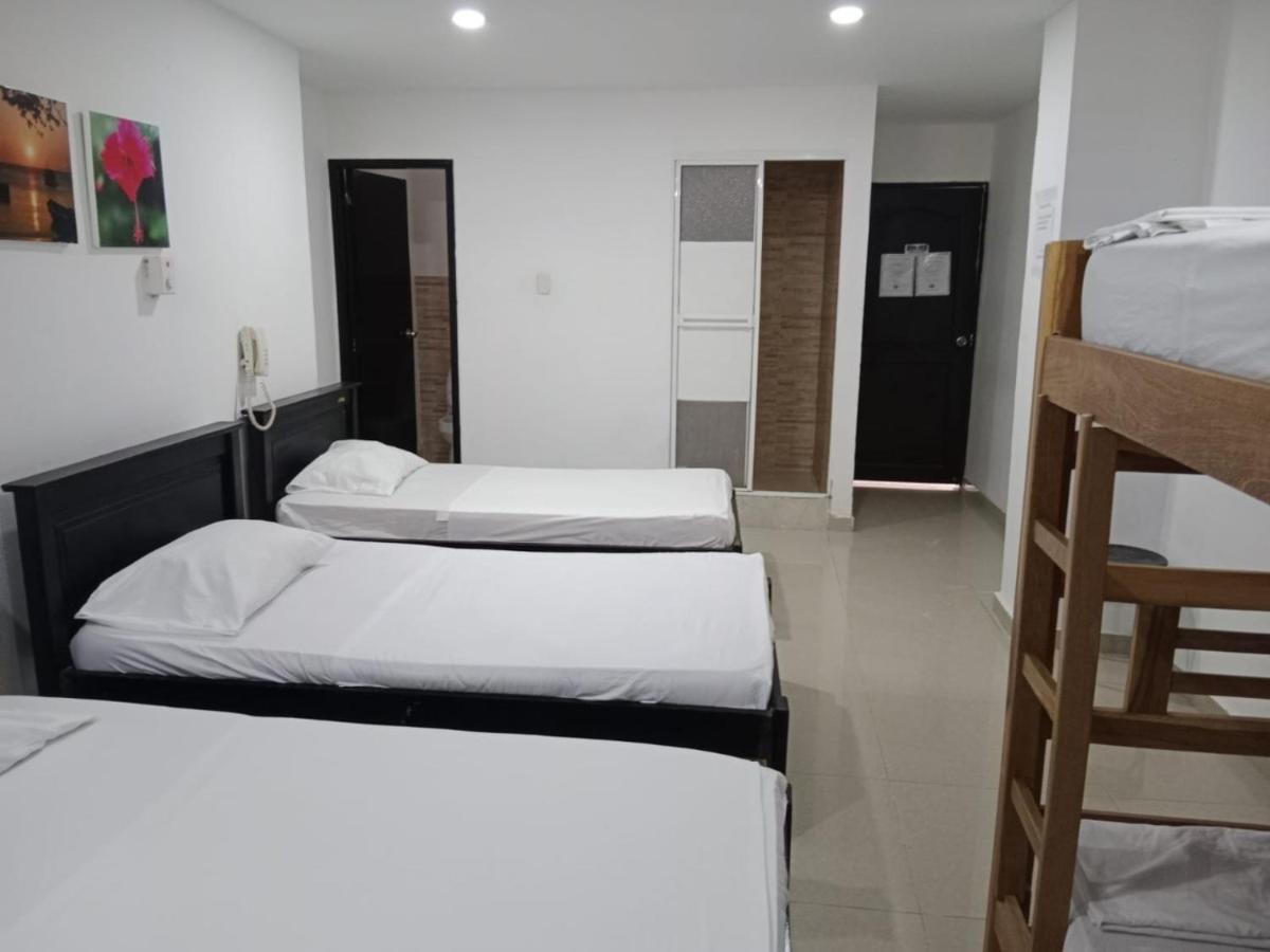 The Cantamar Beach Hostel Санта-Марта Экстерьер фото